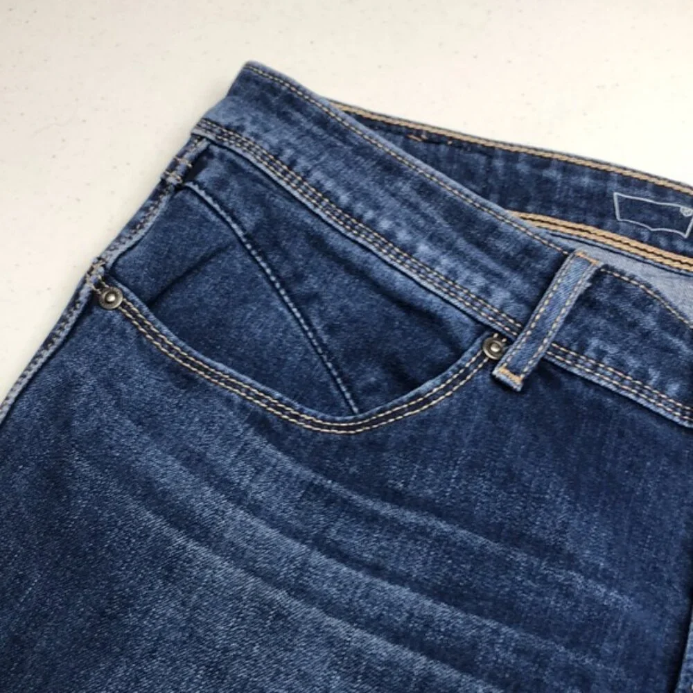 LEVI CONTOUR FIT MID-RISE SKINNY JEANS 30x27 ⭐️